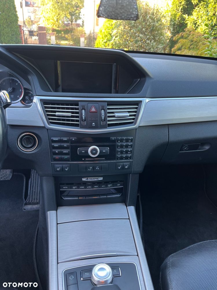 Mercedes-Benz Klasa E 350 CDI DPF 4Matic BlueEFFICIENCY 7G-TRONIC Avantgarde - 9