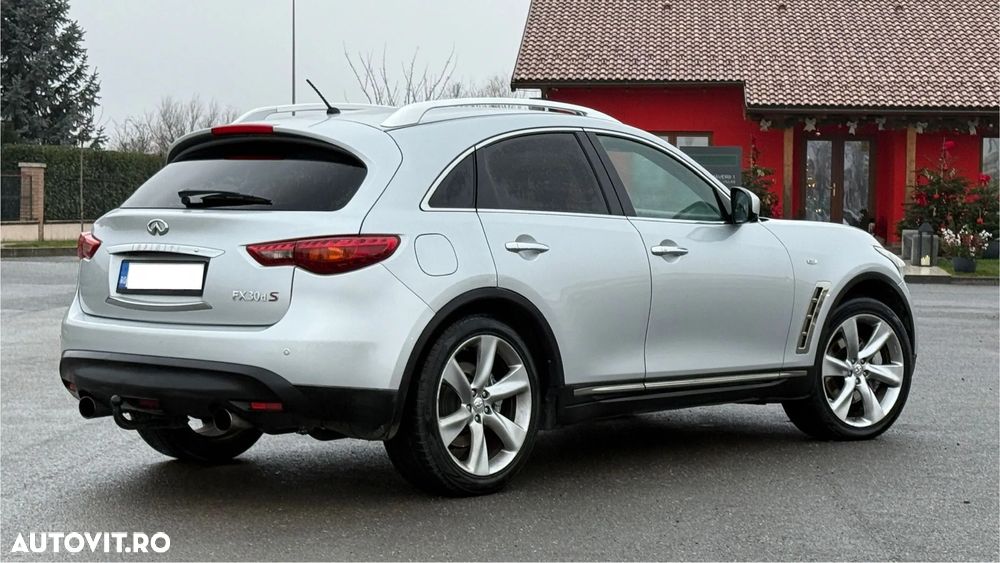 Infiniti FX 30 - 3