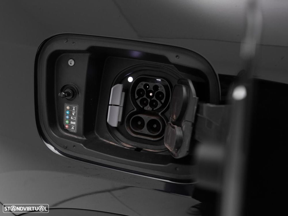 BMW iX1 eDrive20 - 15