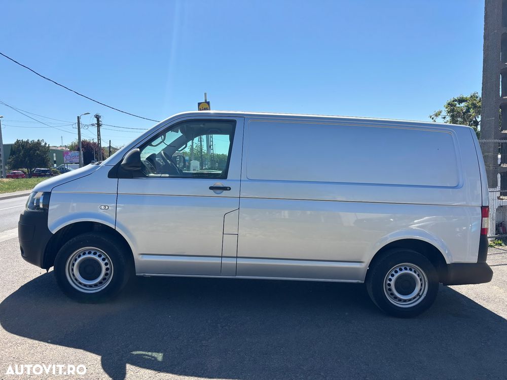 Volkswagen Transporter - 2