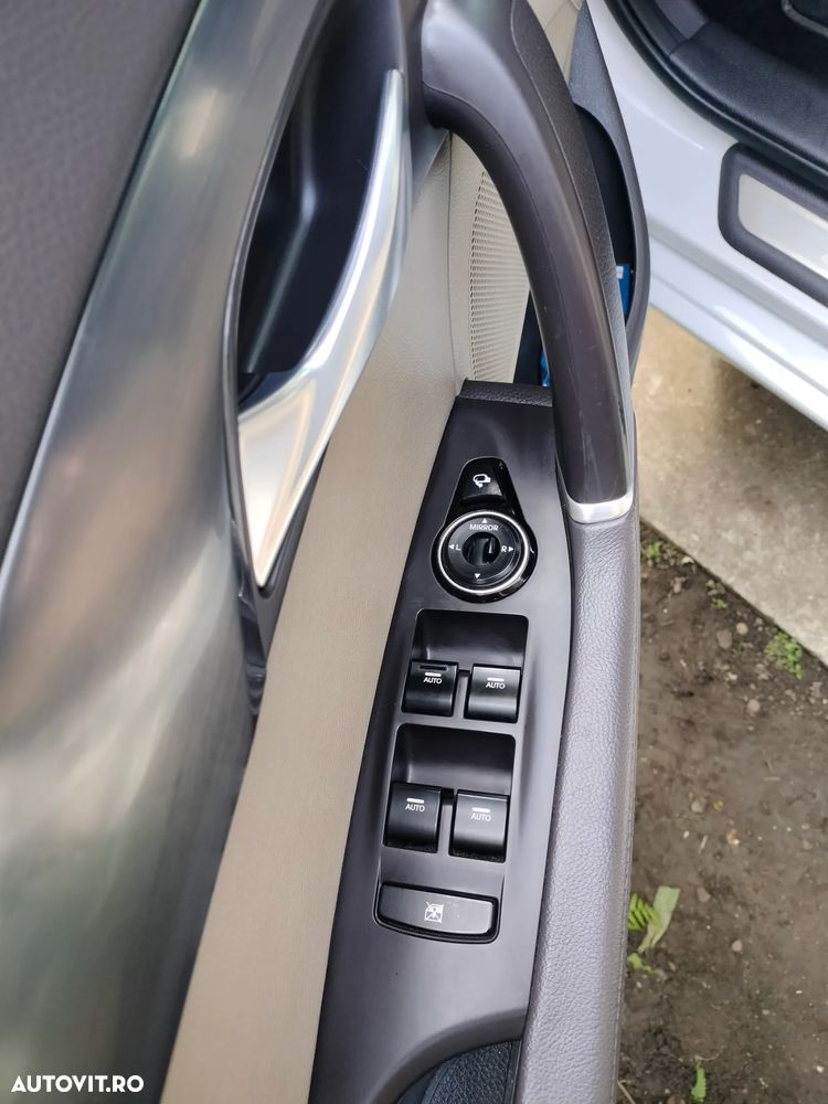 Hyundai i40 i40cw 1.7 CRDi Automatik Premium - 11