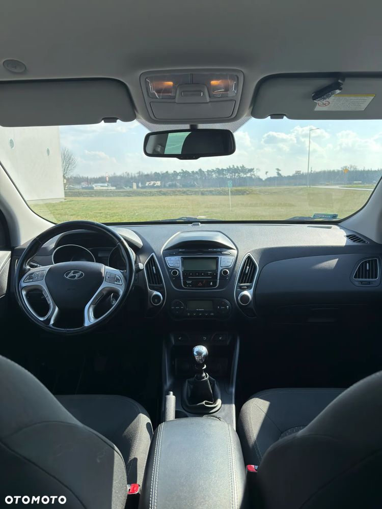 Hyundai ix35 1.6 2WD UEFA EURO 2012 Edition - 11