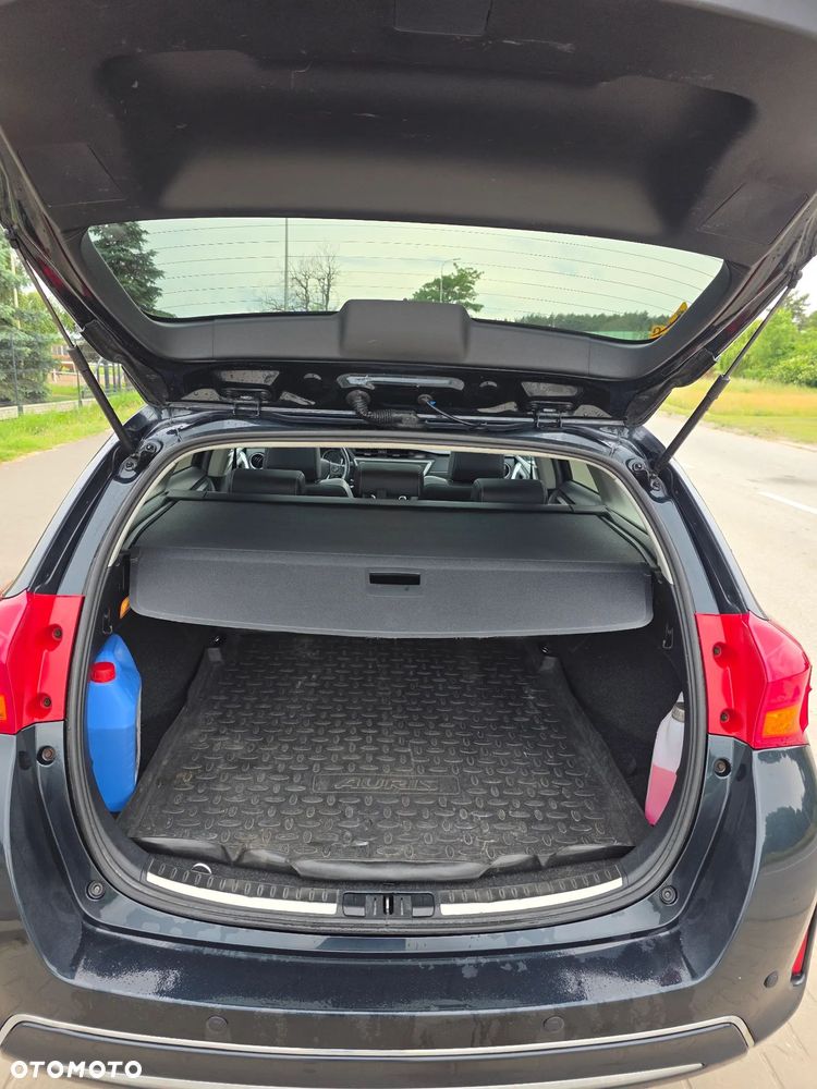 Toyota Auris 2.0 D-4D Prestige - 12