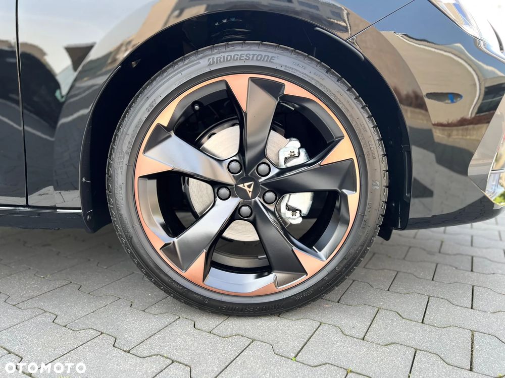 Cupra Leon 1.5 eTSI DSG - 11