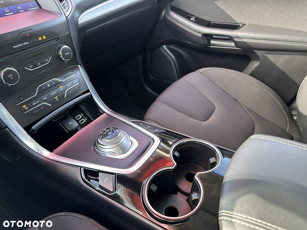Ford S-Max 2.0 EcoBlue Twin-Turbo Titanium - 27