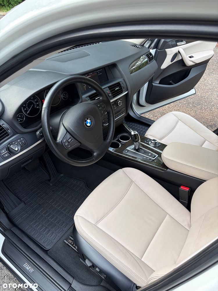 BMW X3 28i xDrive - 5