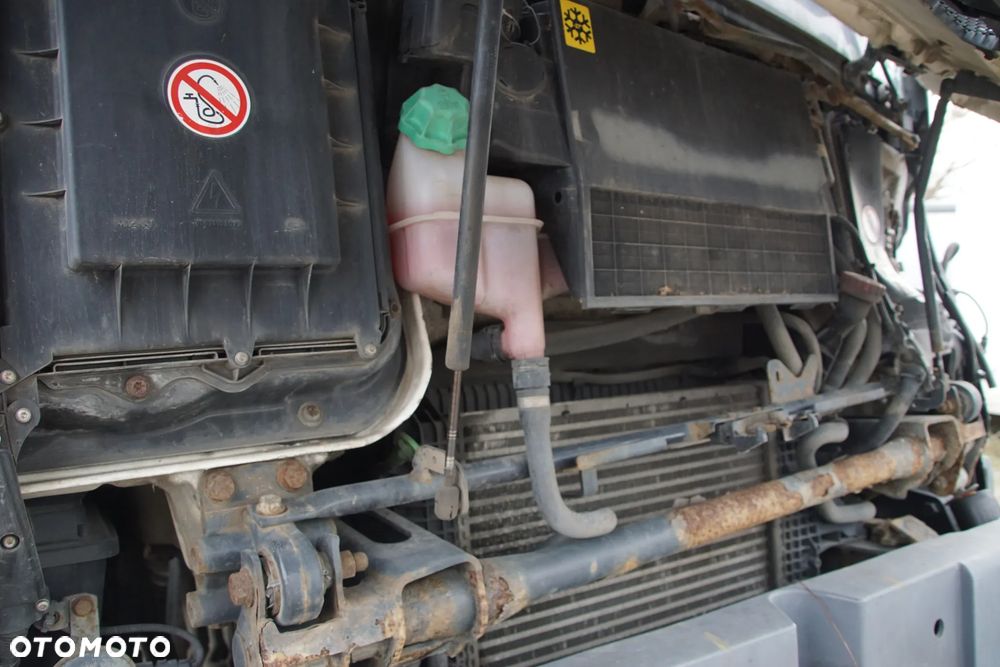 Auto na części - MAN TGM 15.250 6.9 250 KM D0836 LFL60 ZF 12AS1210TO 2009R Silnik Skrzynia Drzwi Zderzak Lusterko Lampa Osłona Owiewka Winda Deska Kokpit Sterownik Moduł Czujnik Licznik Kierownica Panel - 17