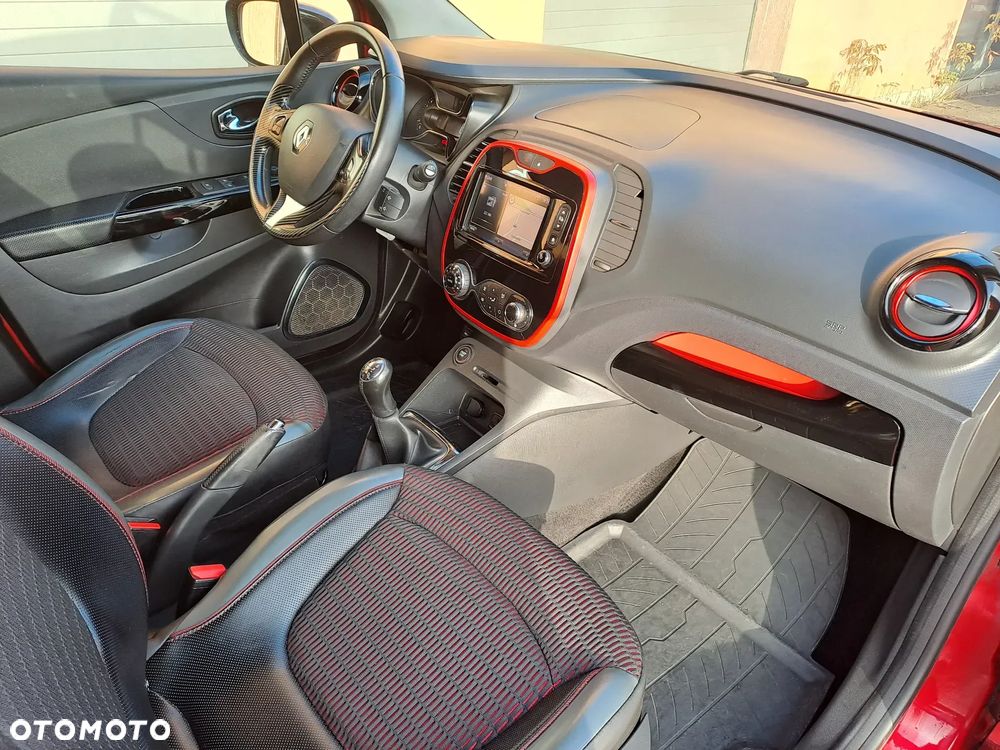 Renault Captur 0.9 Energy TCe Helly Hansen - 22