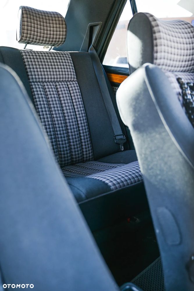 Mercedes-Benz W124 (1984-1993) - 18