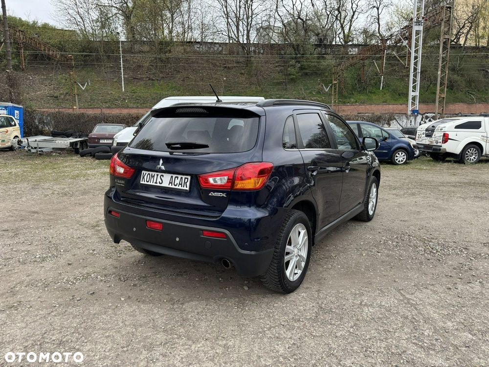 Mitsubishi ASX - 3