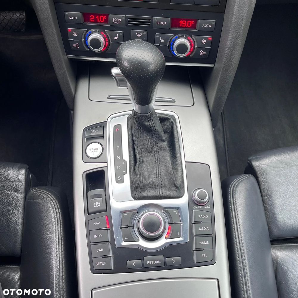 Audi A6 Avant 3.0 TDI DPF quattro tiptronic - 13