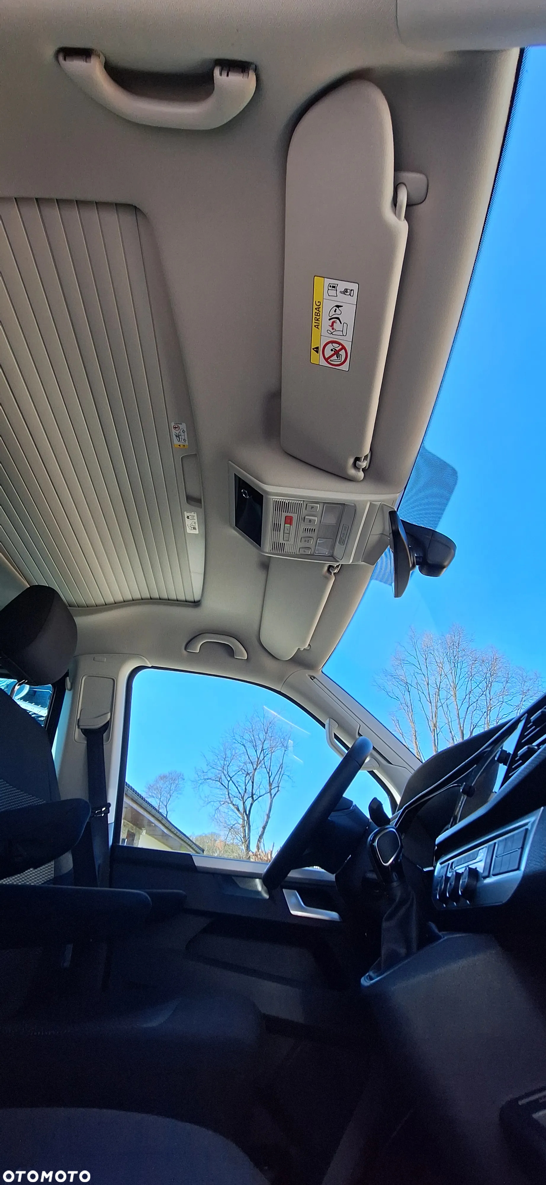 Volkswagen California - 17