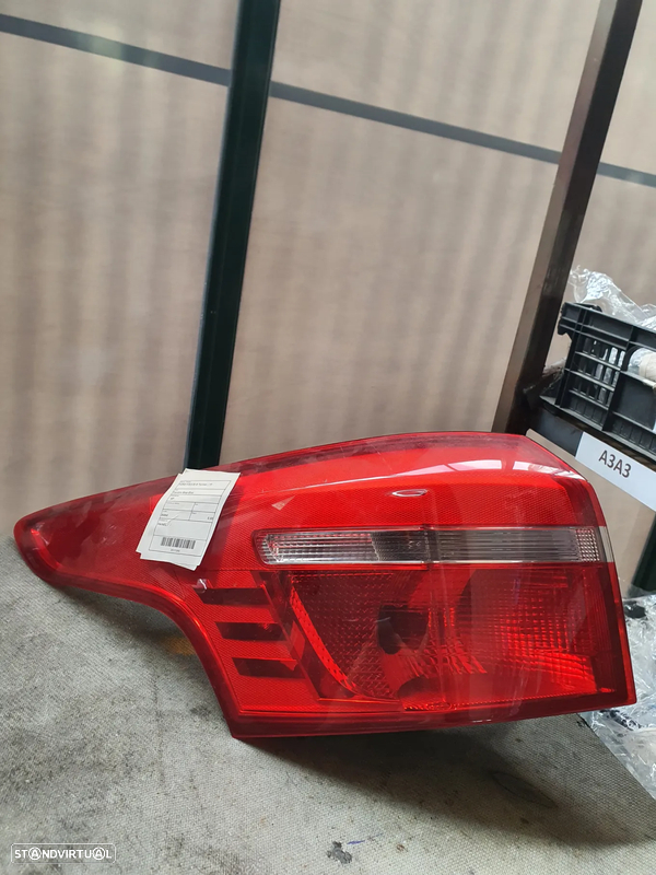 FAROLIM ESQUERDO PAINEL FORD FOCUS III TURNIER / F1EB13405DB