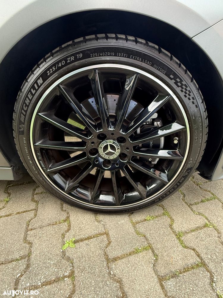Mercedes-Benz CLA 250 4MATIC 7G-DCT AMG Line - 11