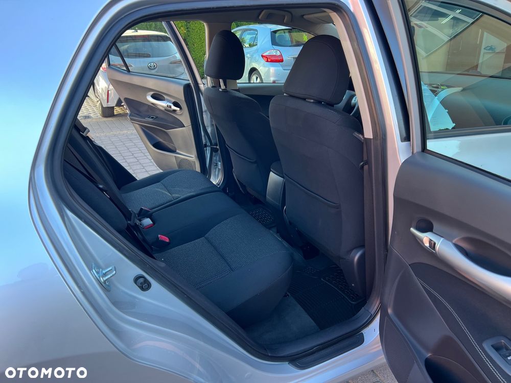 Toyota Auris 1.8 HSD Luna - 21