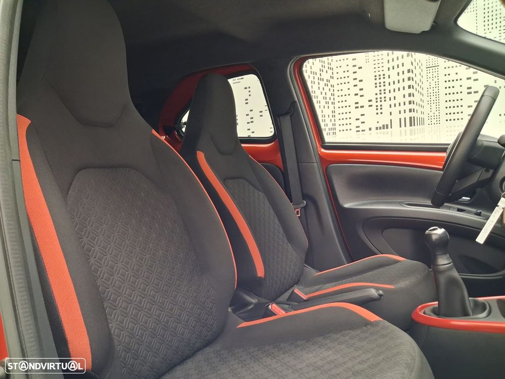 Toyota Aygo X 1.0 Pulse - 16