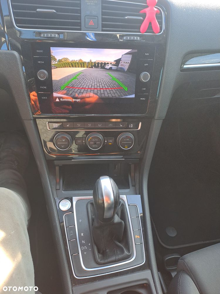 Volkswagen Golf 1.5 eTSI OPF DSG R-Line - 13