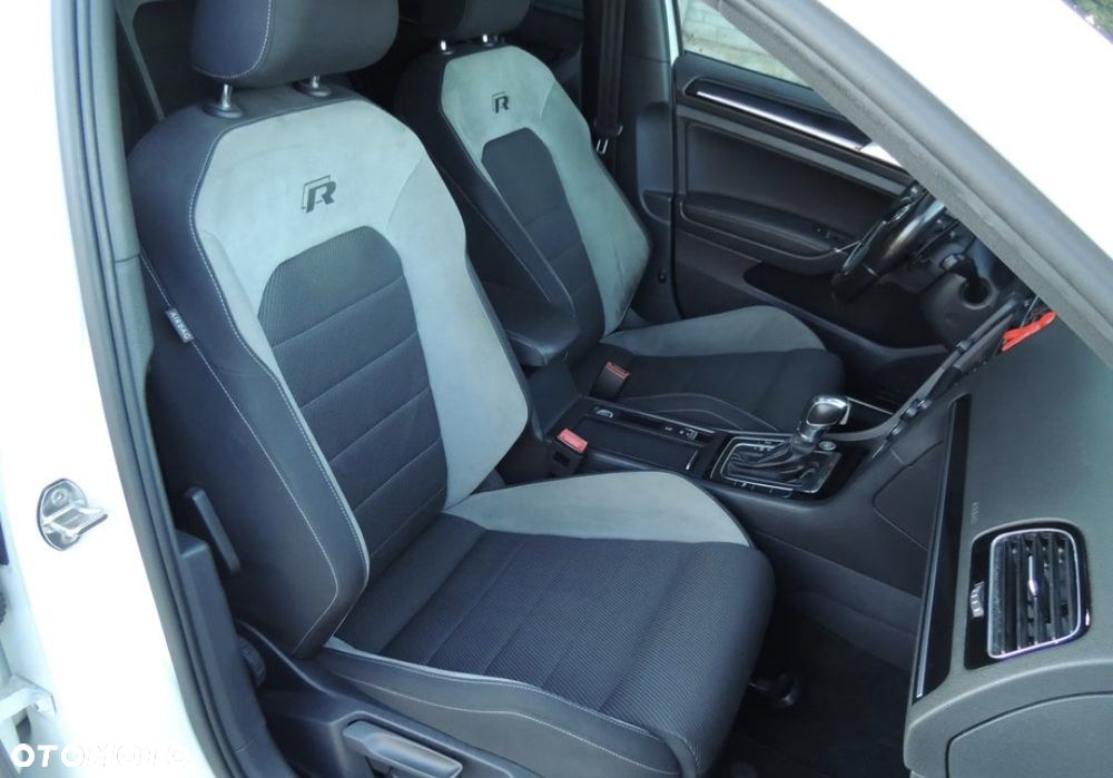 Volkswagen Golf - 16