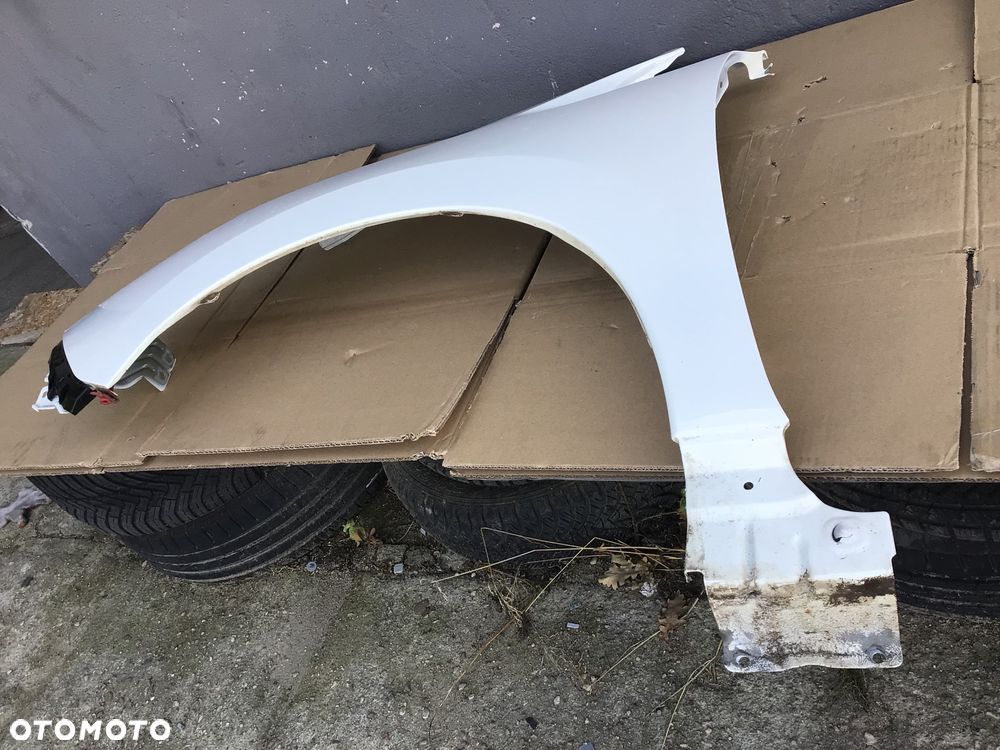 Błotnik przedni lewy Nissan Leaf ll 2 Kod 326-G - 4