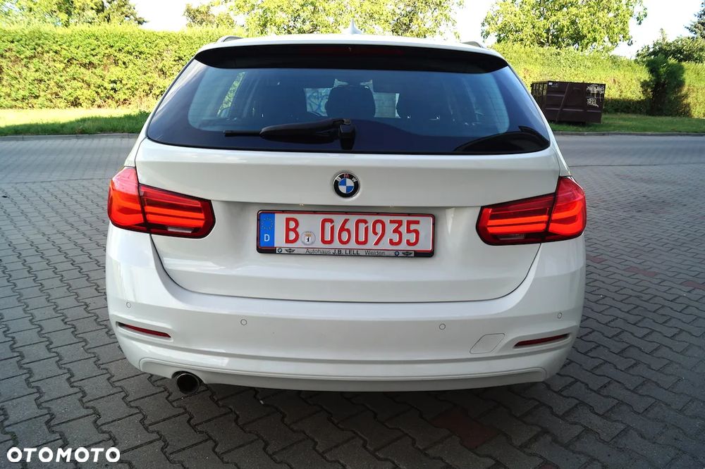 BMW Seria 3 318d Advantage - 12