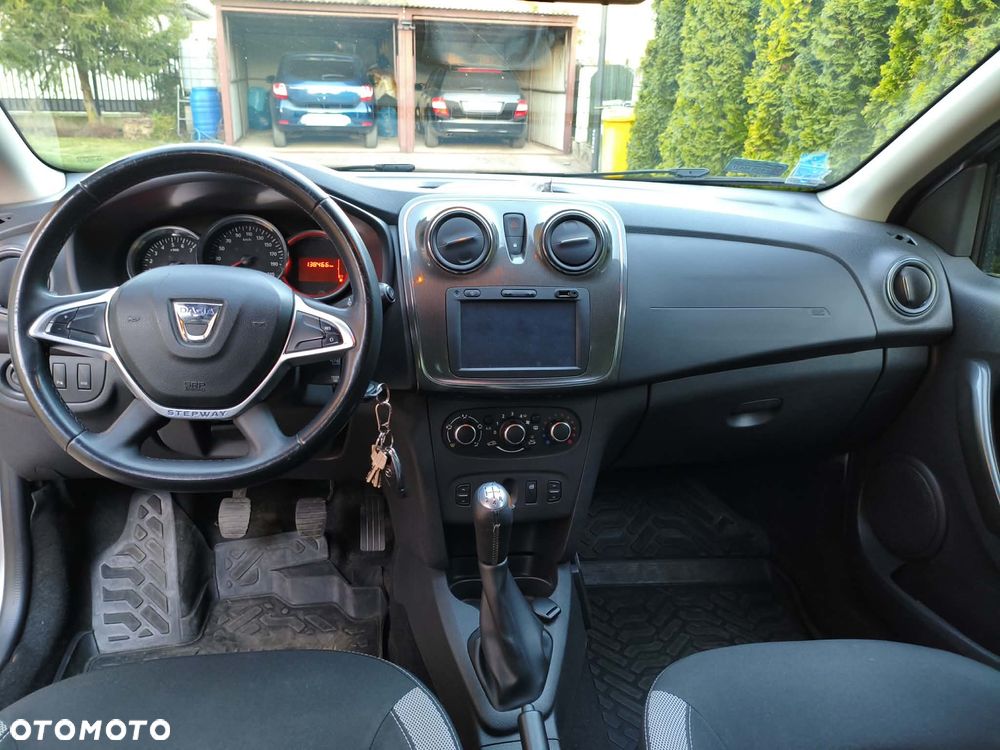 Dacia Sandero 0.9 TCe Laureate S&S EU6 - 9