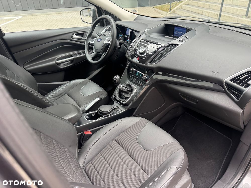 Ford Kuga 2.0 TDCi 4WD Titanium - 23