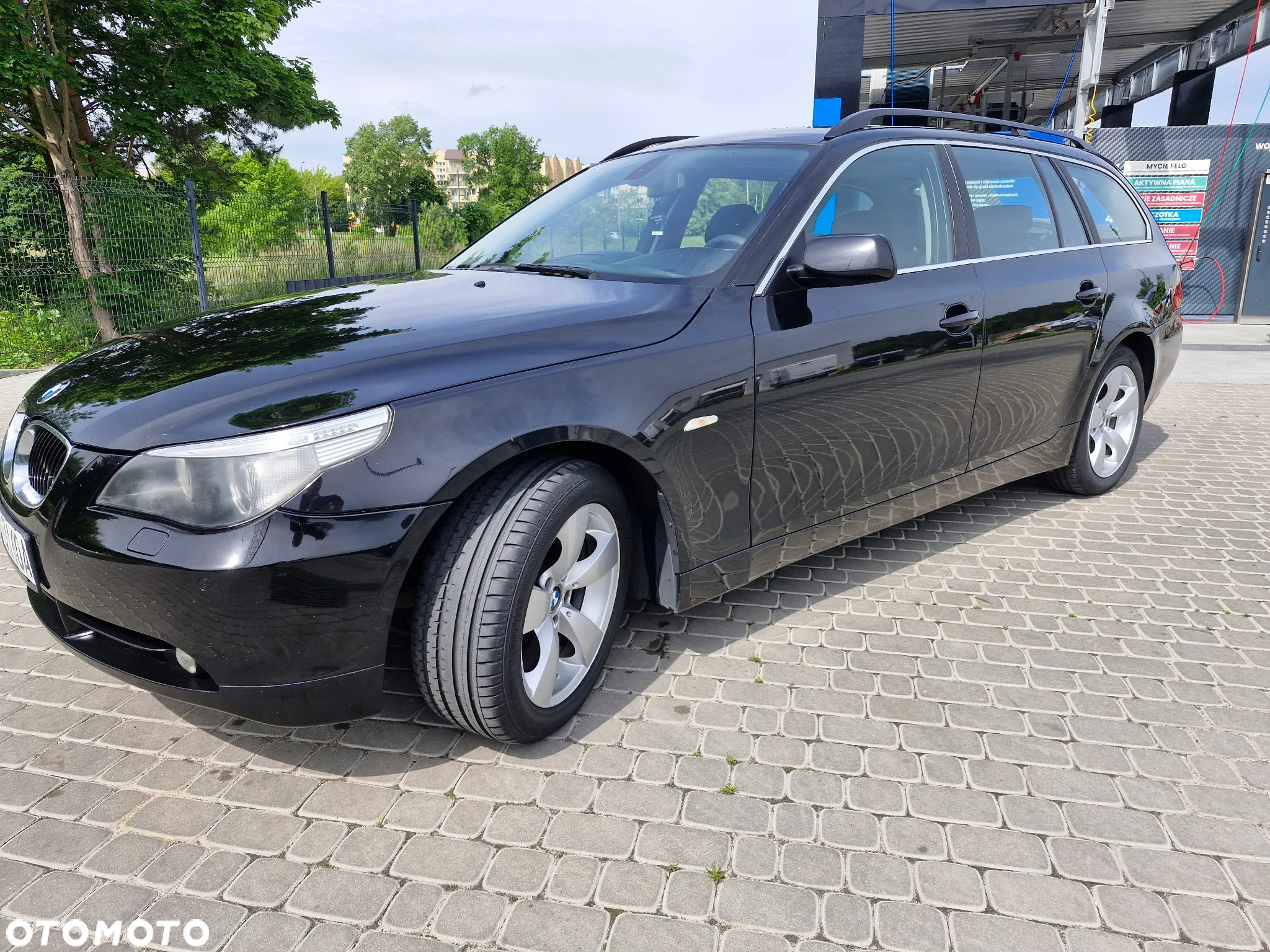 BMW Seria 5 525d Touring - 11