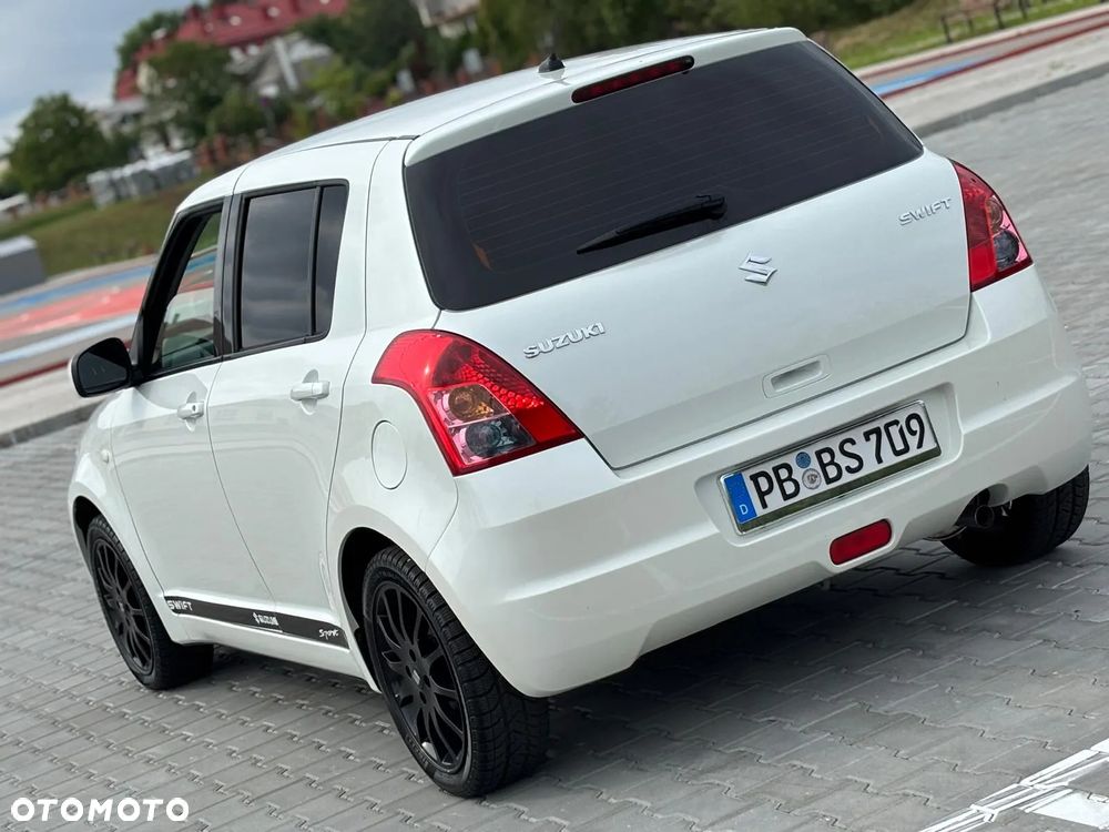 Suzuki Swift 1.3 Limited 25 - 19