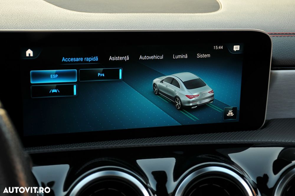 Mercedes-Benz CLA 180 Shooting Brake 7G-DCT AMG Line - 31