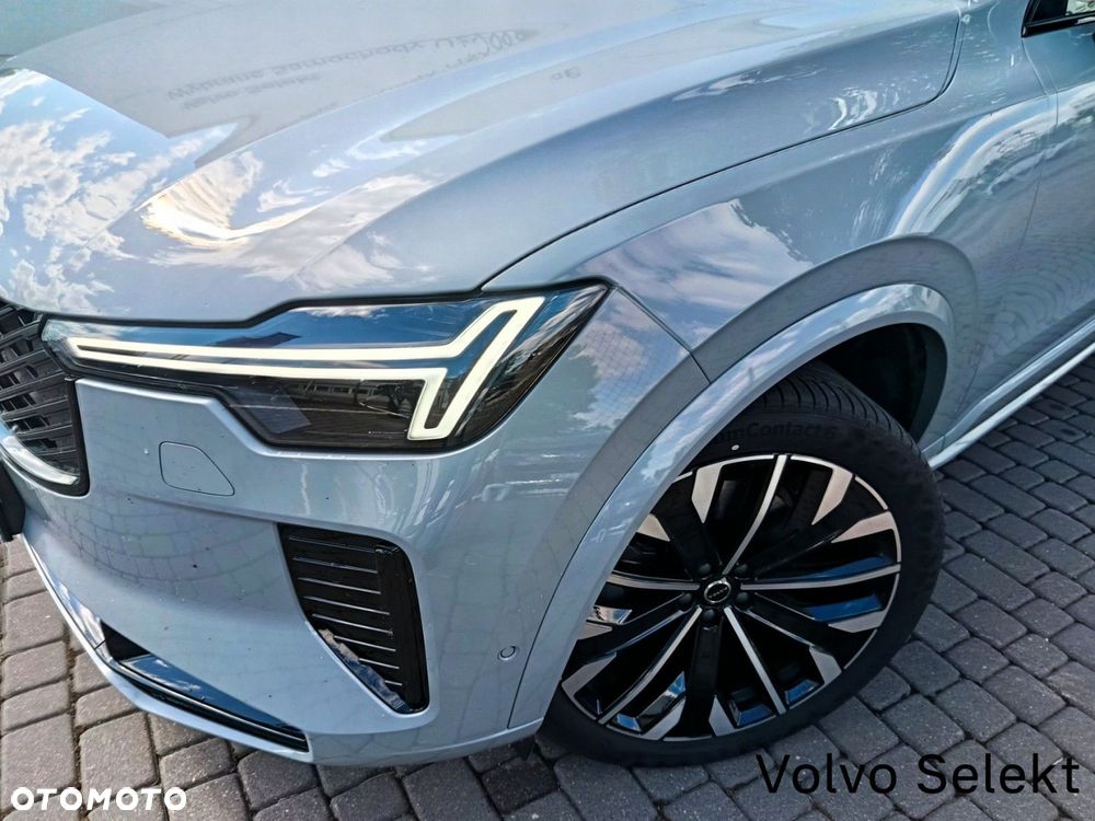 Volvo XC 90 - 7