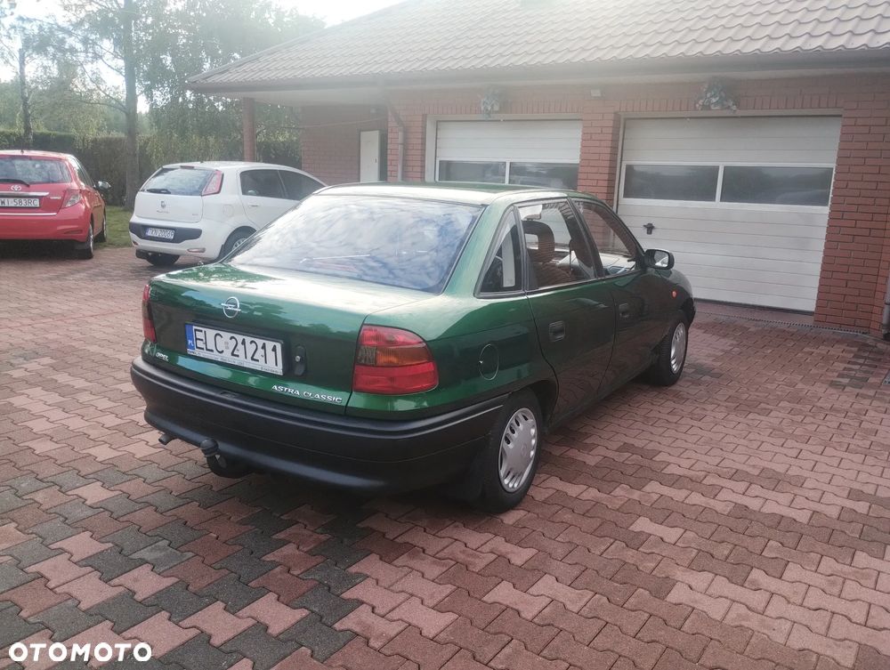 Opel Astra - 12