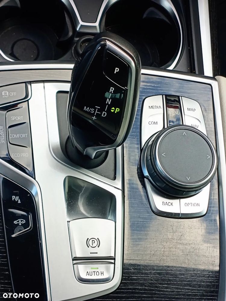 BMW Seria 7 730d xDrive - 16