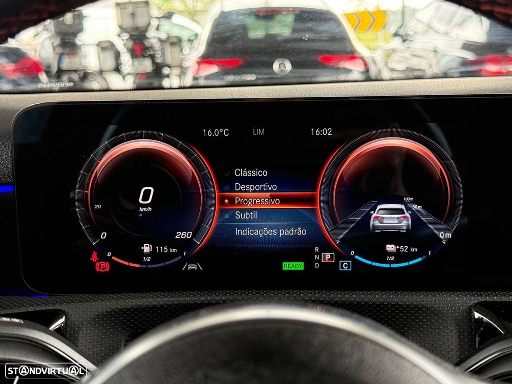 Mercedes-Benz A 250 e 8G-DCT AMG Line - 54