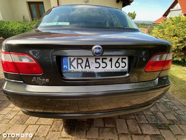 Fiat Albea 1.4 Dynamic - 11