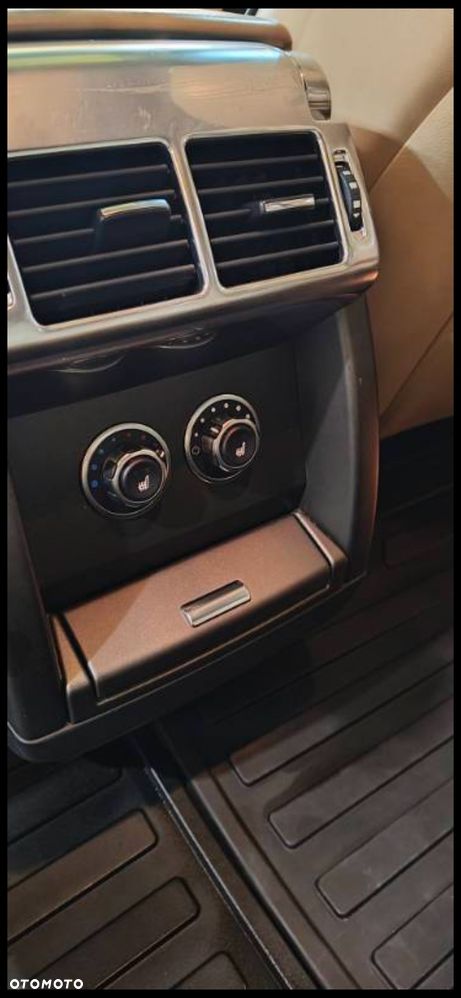 Land Rover Range Rover 4.4SD V8 Vogue - 12