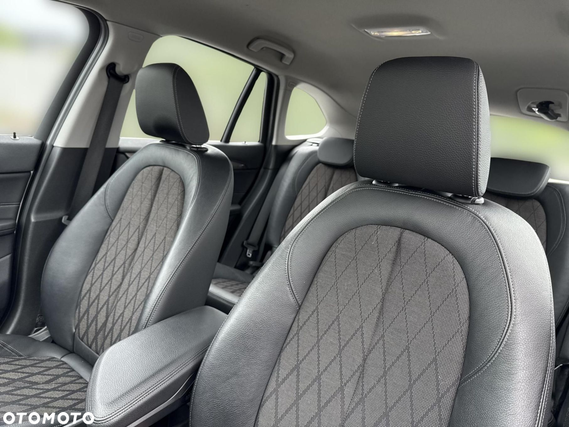 BMW X1 sDrive18i xLine - 12
