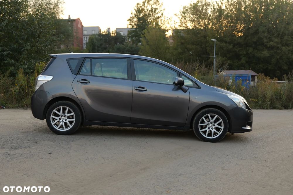 Toyota Verso 1.8 Sol EU5 7os - 11