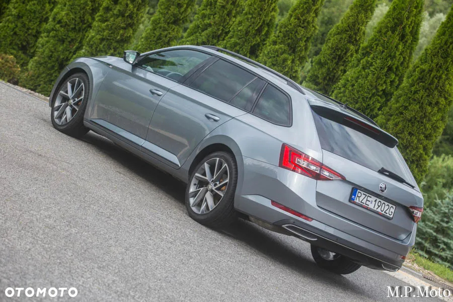 Skoda Superb 2.0 TDI 4x4 DSG Sportline - 9