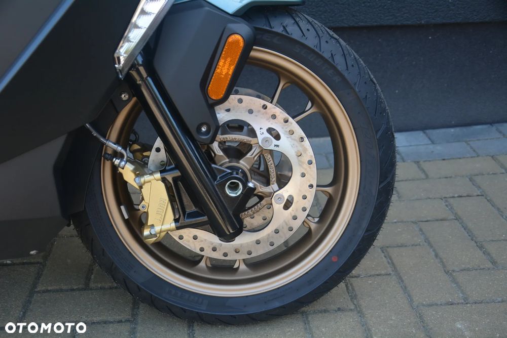 BMW C 400 GT - 23