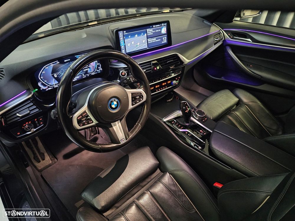 BMW 530 e Pack Desportivo M - 10