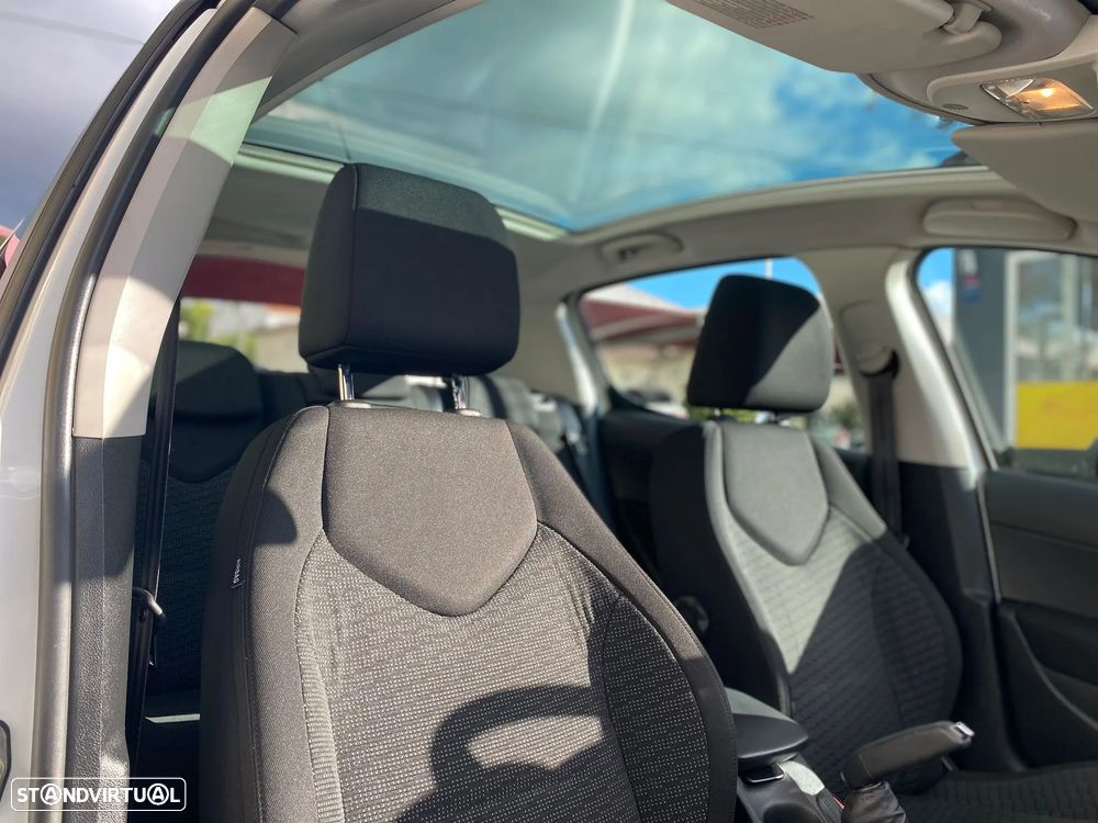 Peugeot 308 1.6 e-HDi Allure CVM6 - 16