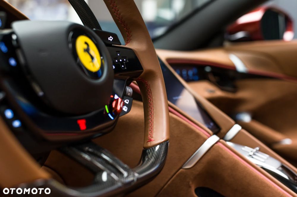 Ferrari Roma Spider - 26
