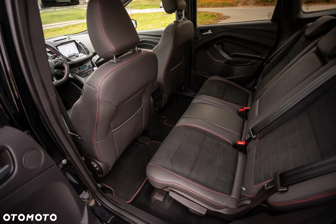 Ford Kuga 1.5 EcoBoost FWD ST-Line - 19