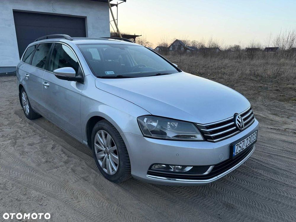 Volkswagen Passat - 1
