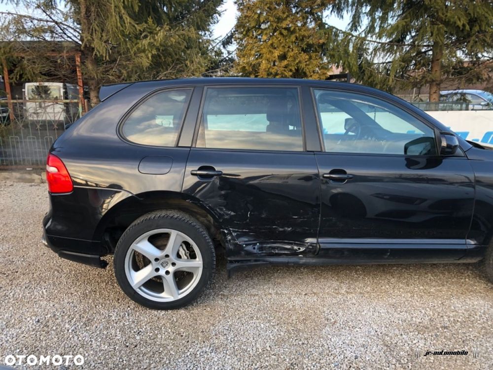 Porsche Cayenne - 5