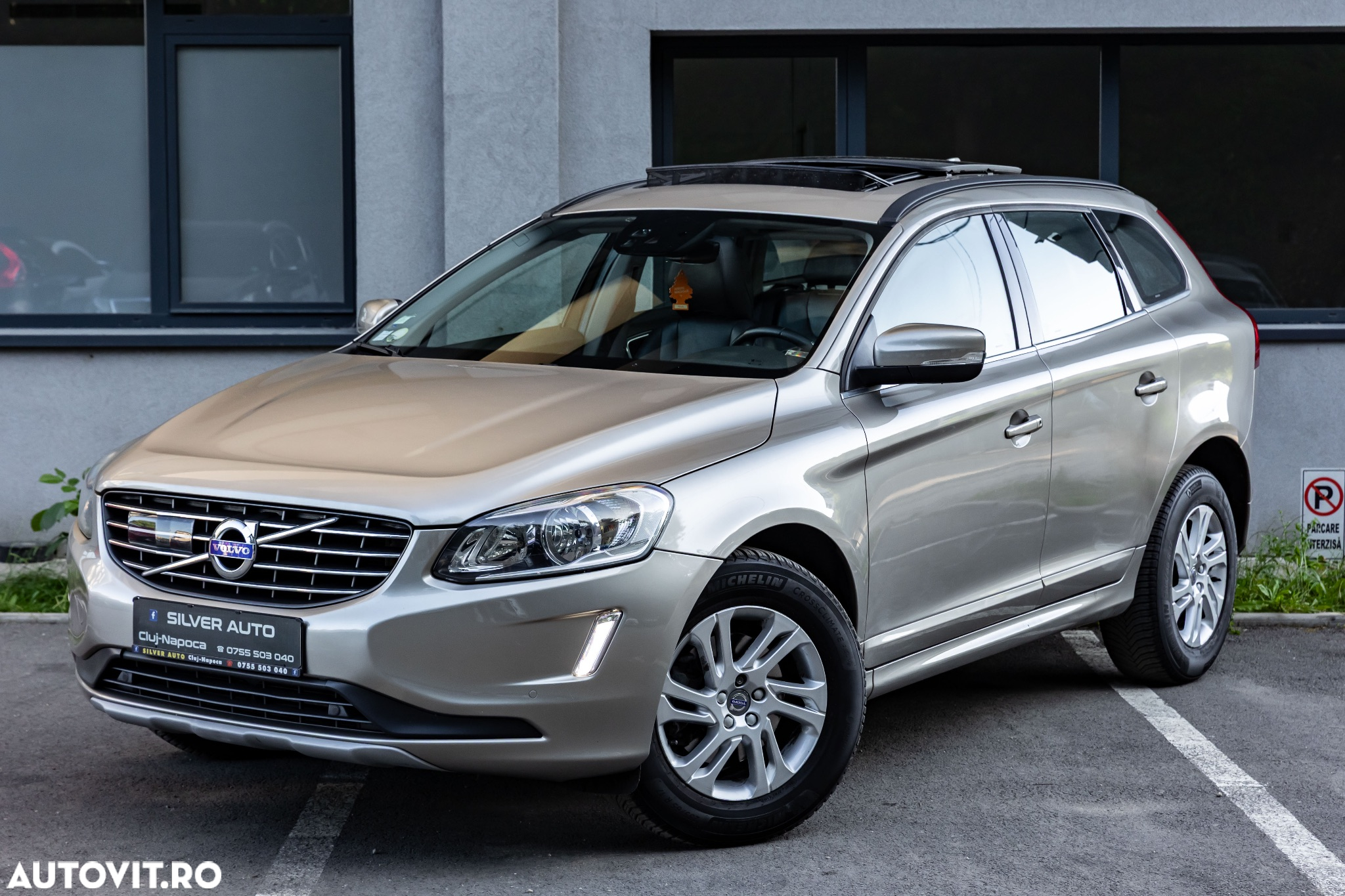 Volvo XC 60 D4 Geartronic Summum - 28