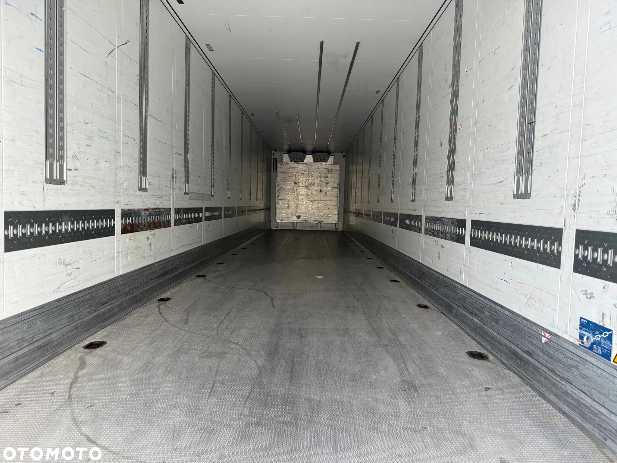 Schmitz Cargobull SKO 24/L - 6