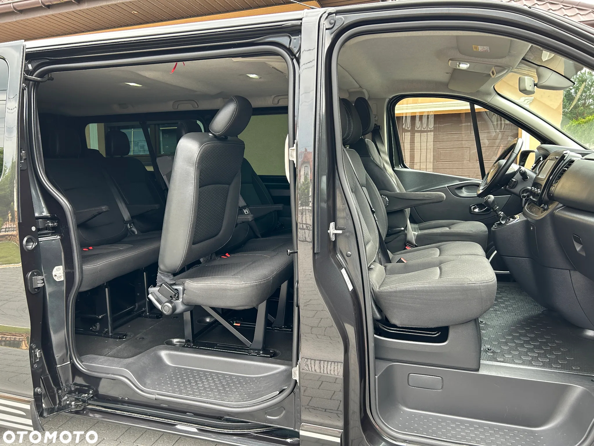 Opel Vivaro L2H1 2,9t Edition Business - 12