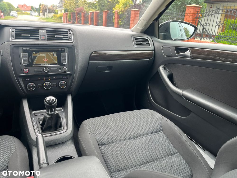 Volkswagen Jetta 2.0 TDI DPF BMT Comfortline - 20