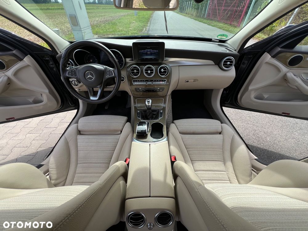 Mercedes-Benz Klasa C 220 CDI BlueEff Edition Elegance - 20